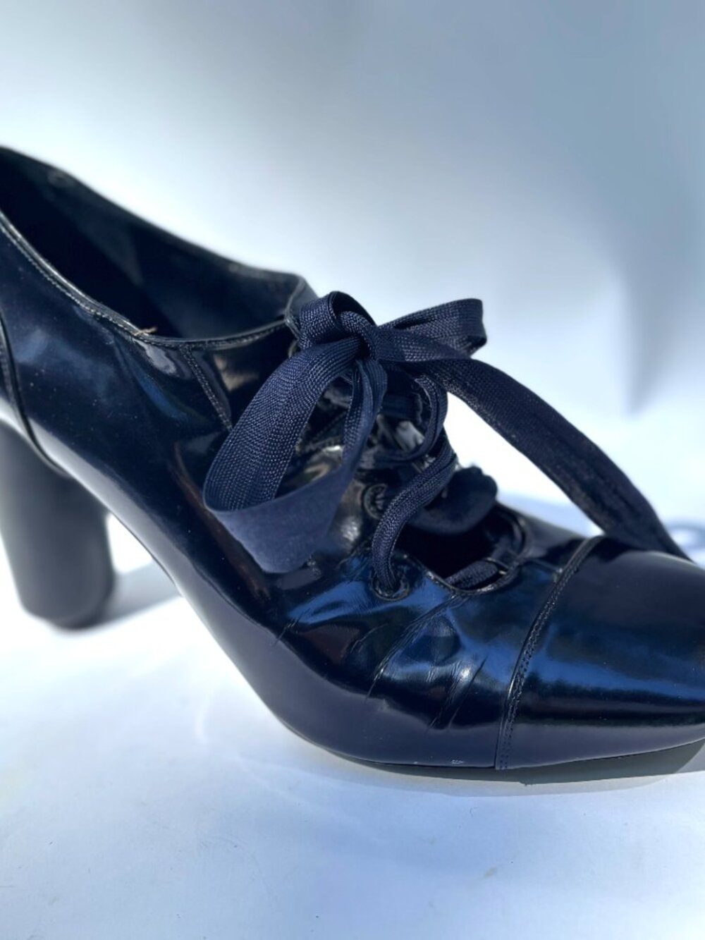 Marc Jacobs Navy Women's Shoes Size 7.5 Round Heel 4 Inches. EXCELLENT CONDITION - Picture 12 of 13